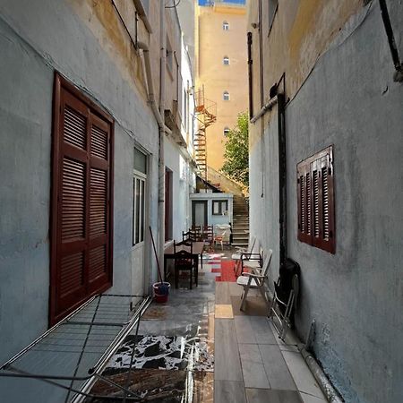 Ngm . Home Piraeus Buitenkant foto
