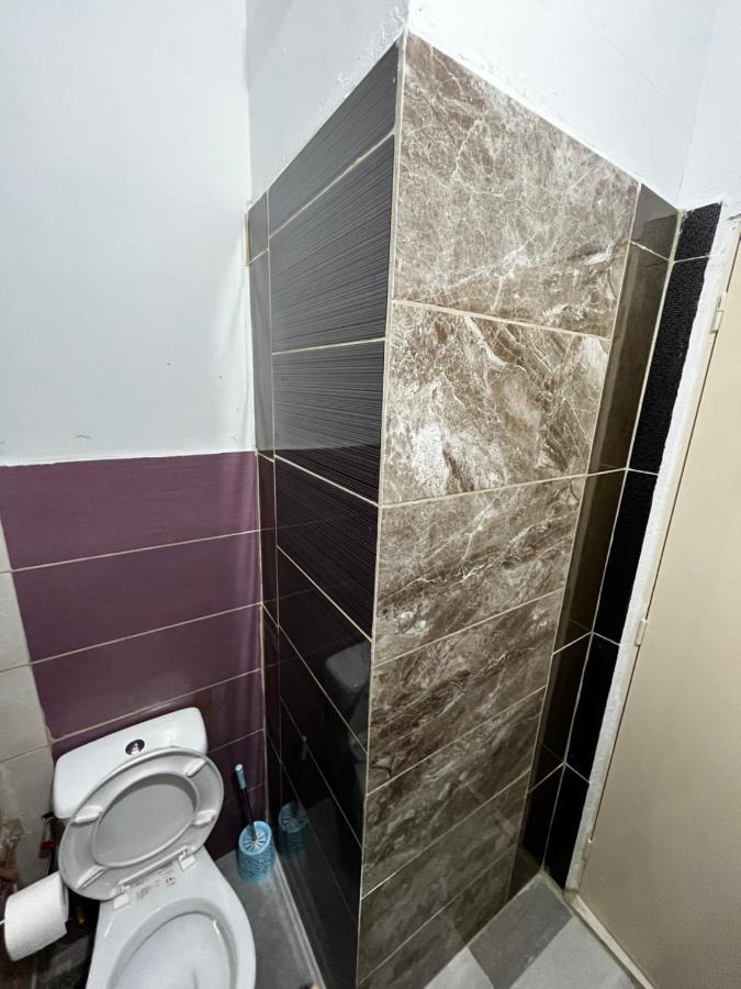 Ngm . Home Piraeus Buitenkant foto